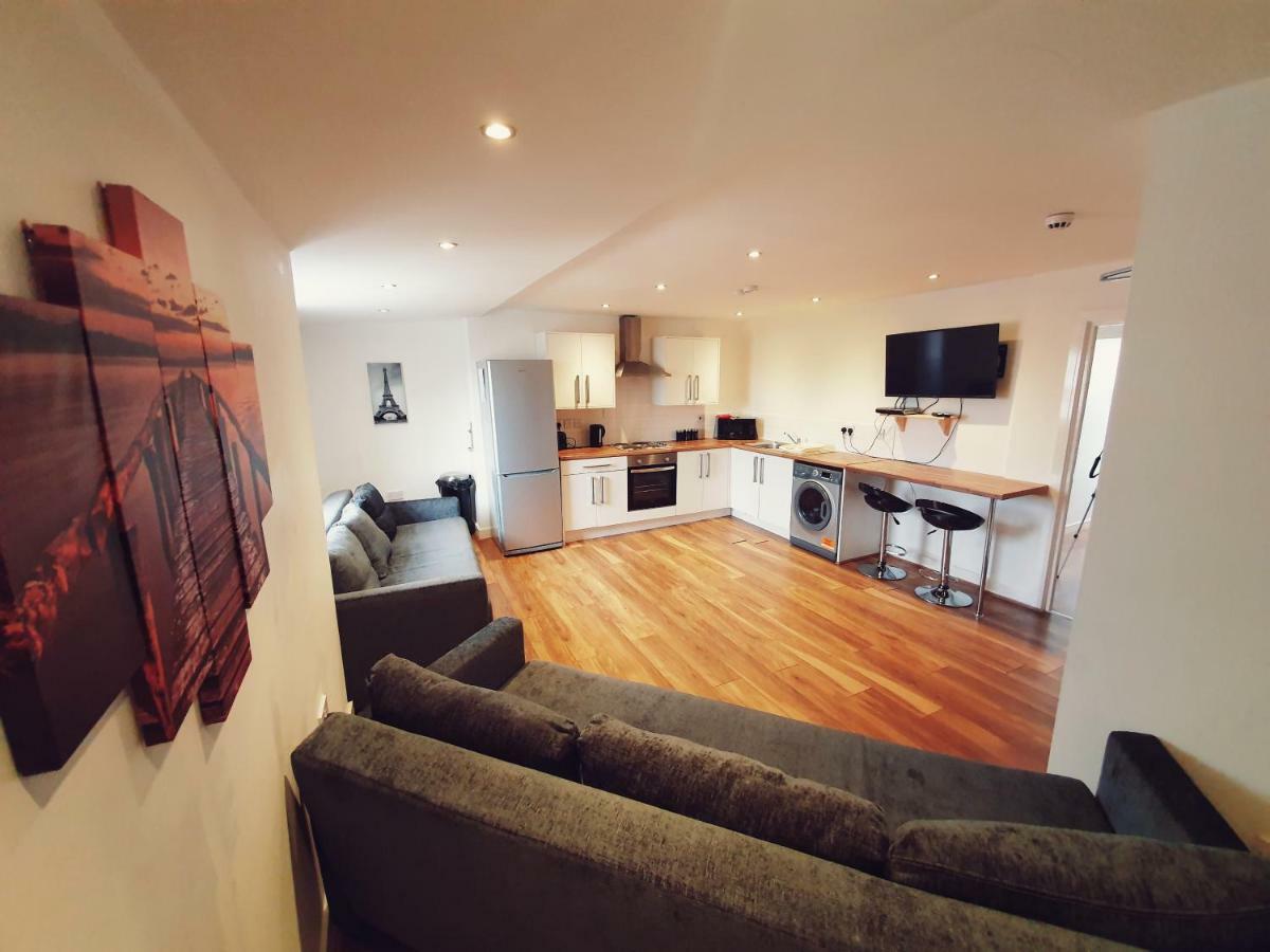 41 Catharine Street Apartment